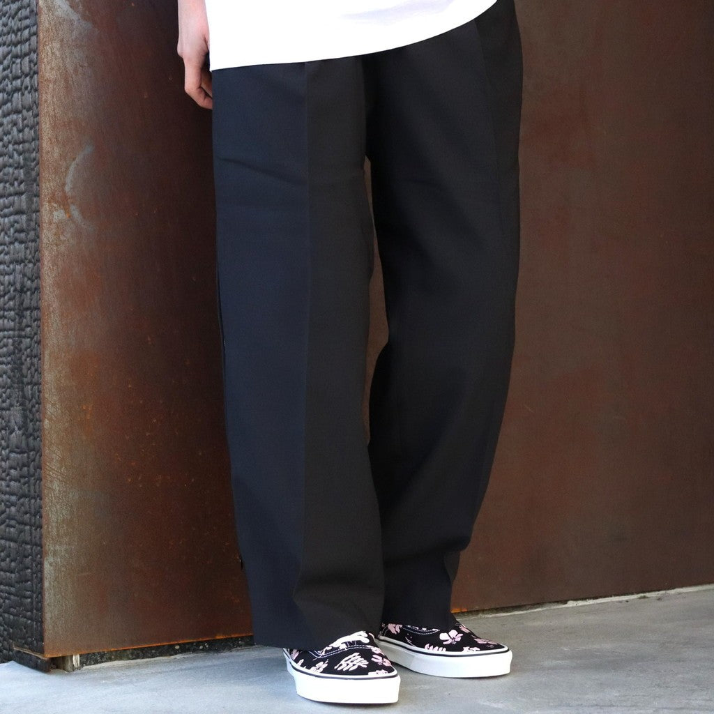 Authentic #Archive BLACK/PINK [VN000Z75B9P]