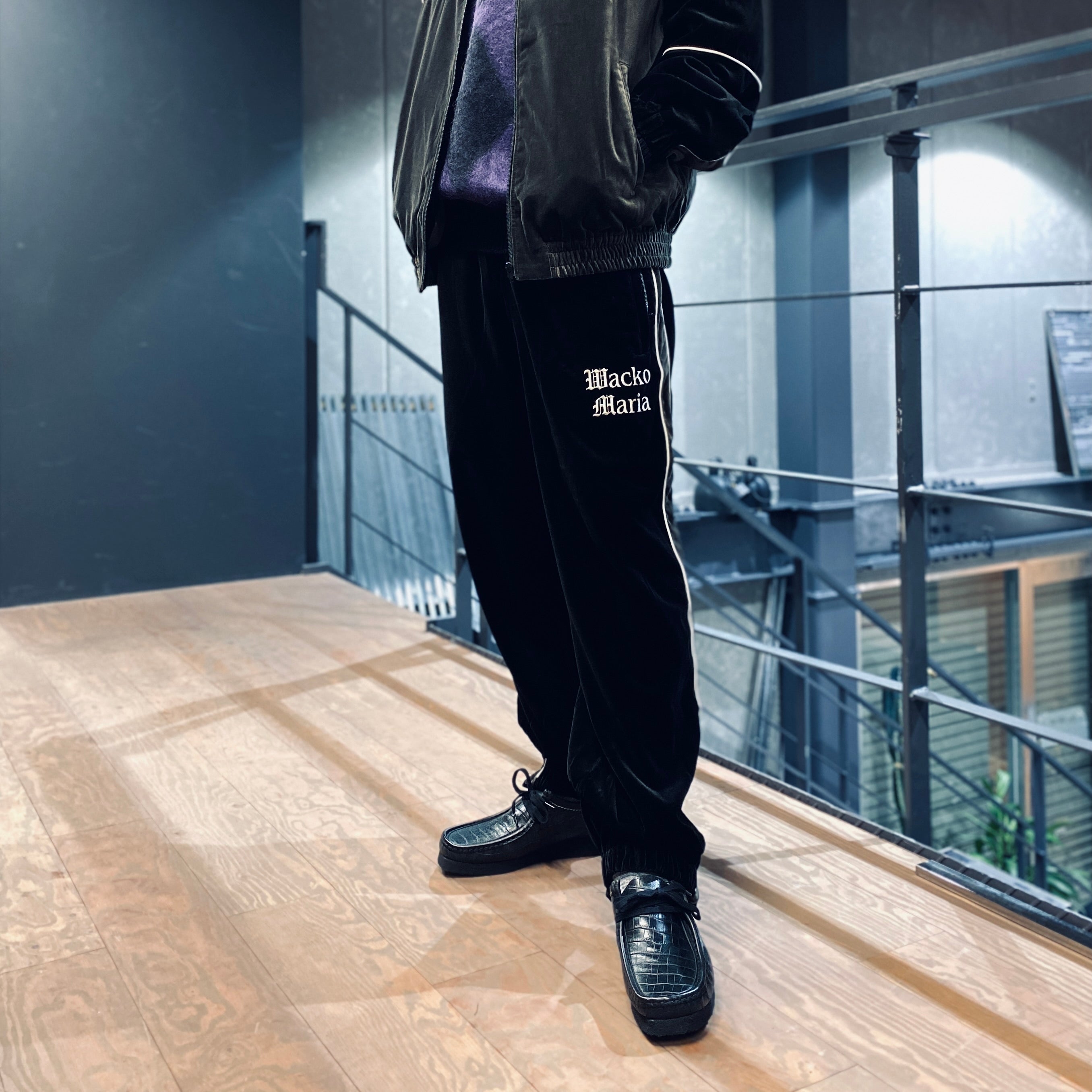 VELVET TRACK PANTS #BLACK [23FW-WMO-TP02]