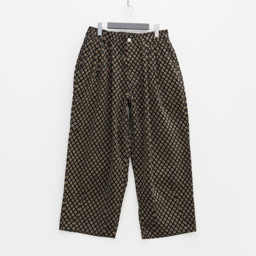 RHOMBUS CORDUROY BAGGY SLACKS #BLACK [FW23-B05]