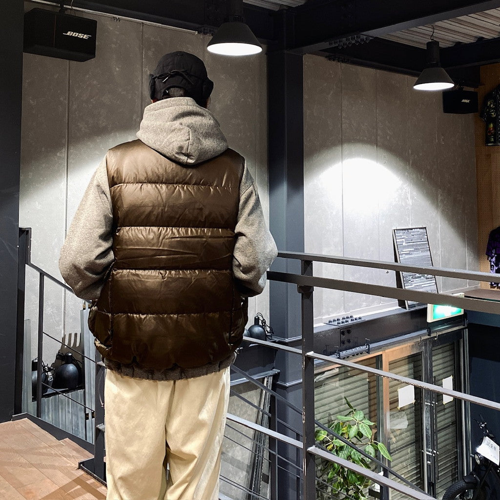 科技背包客羽絨背心 #棕色 [BW-24023W]