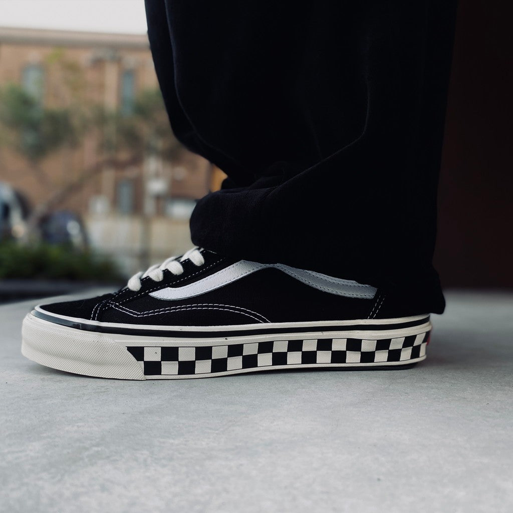 LX Old Skool 36 (CHCKRBRD SIDEWALL BLACK/MARSHMALLOW) #Black/White [VN000E8VBPO]