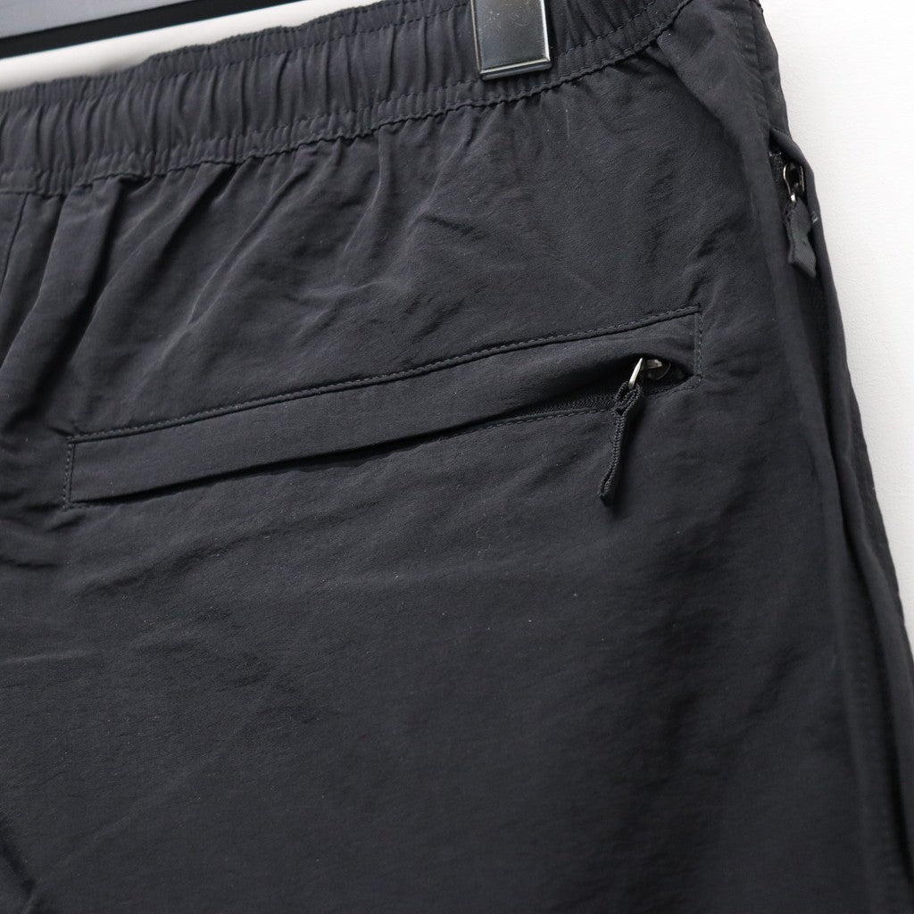 Versatile Pant #K / ブラック [NB32651]