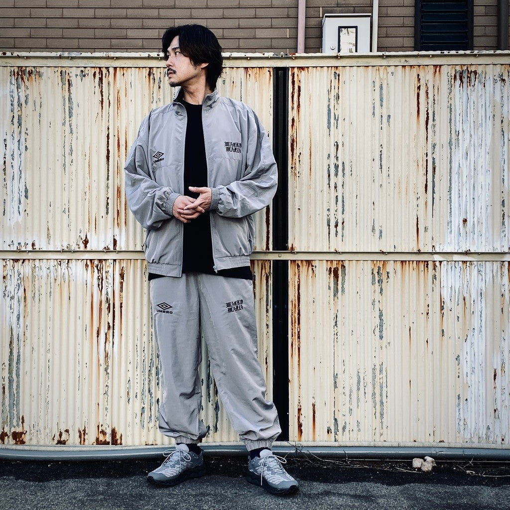 UMBRO | TRACK PANTS ( TYPE-1 ) #GRAY [26SS-WMO-UB02]