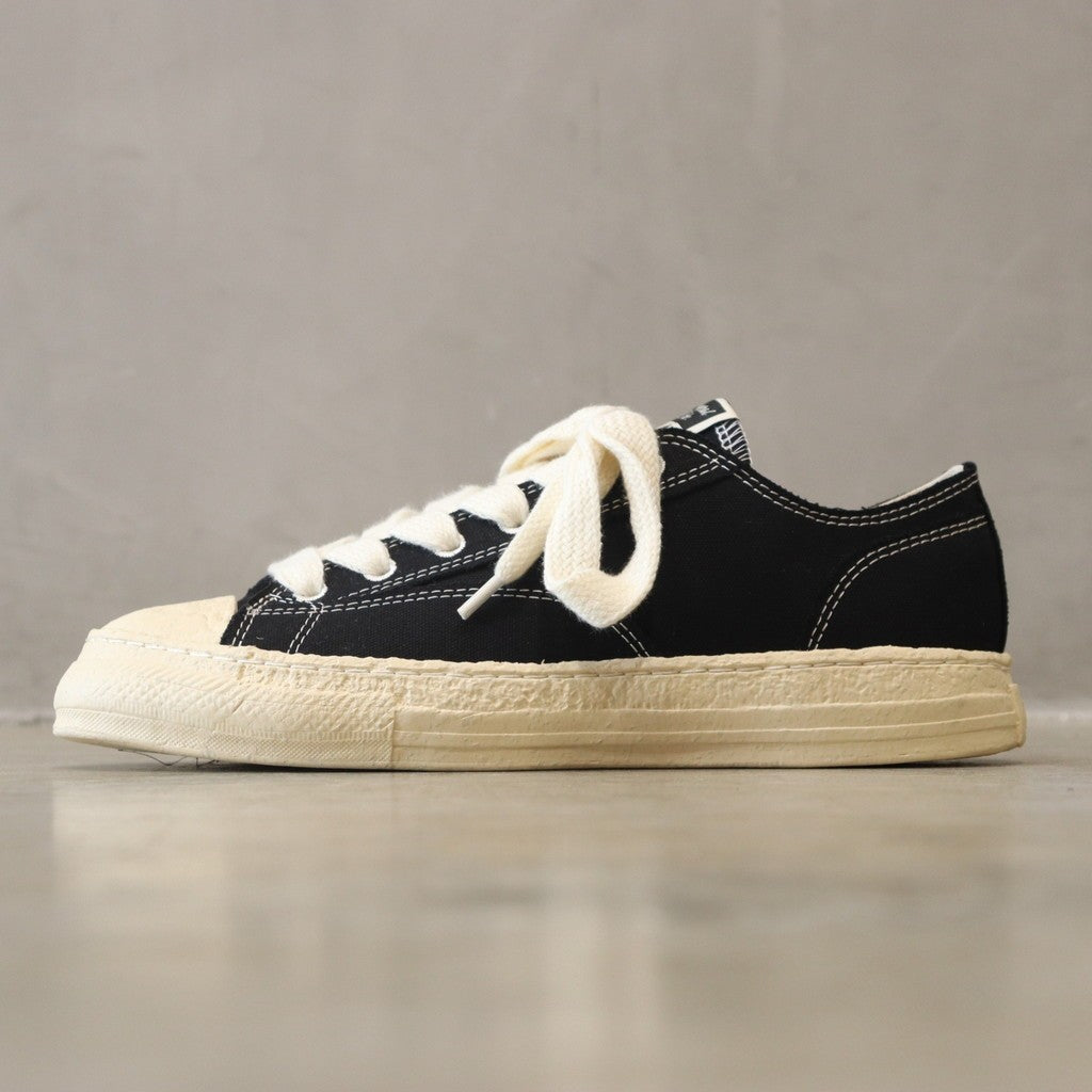 ROY / 帆布低筒運動鞋 #黑色 [S14FW702]