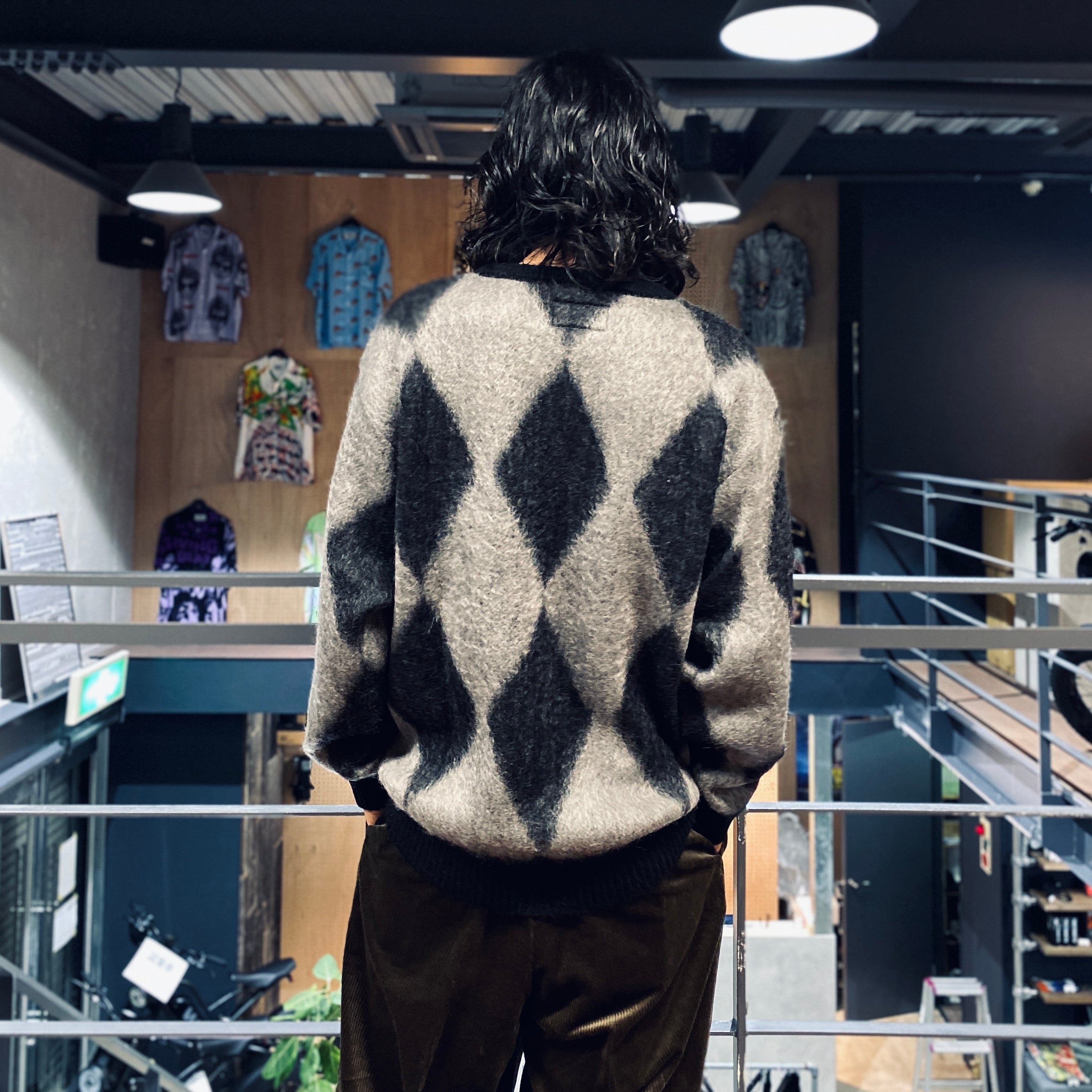 DIAMOND MOHAIR CREW NECK SWEATER #GRAY [23FW-WMK-KN18] – cocorozashi