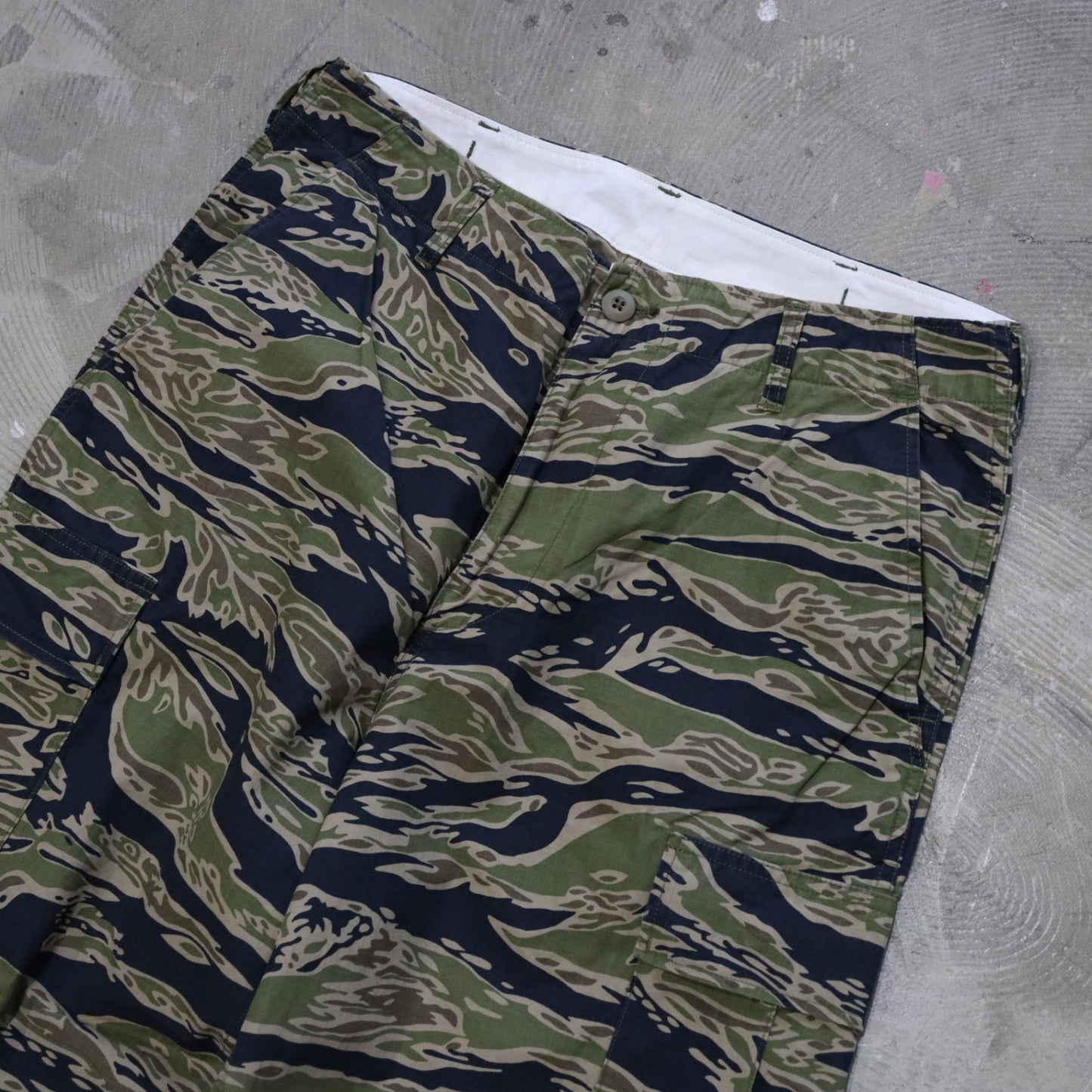 TIGERCAMO 6 袋长裤 #OLIVE [24FW-WMP-PT04]