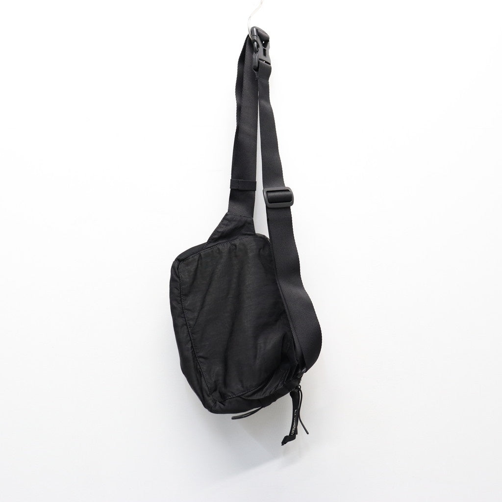NYLON B LENS WAISTBAG #BLACK 999 [20CMAC043A-005269G]
