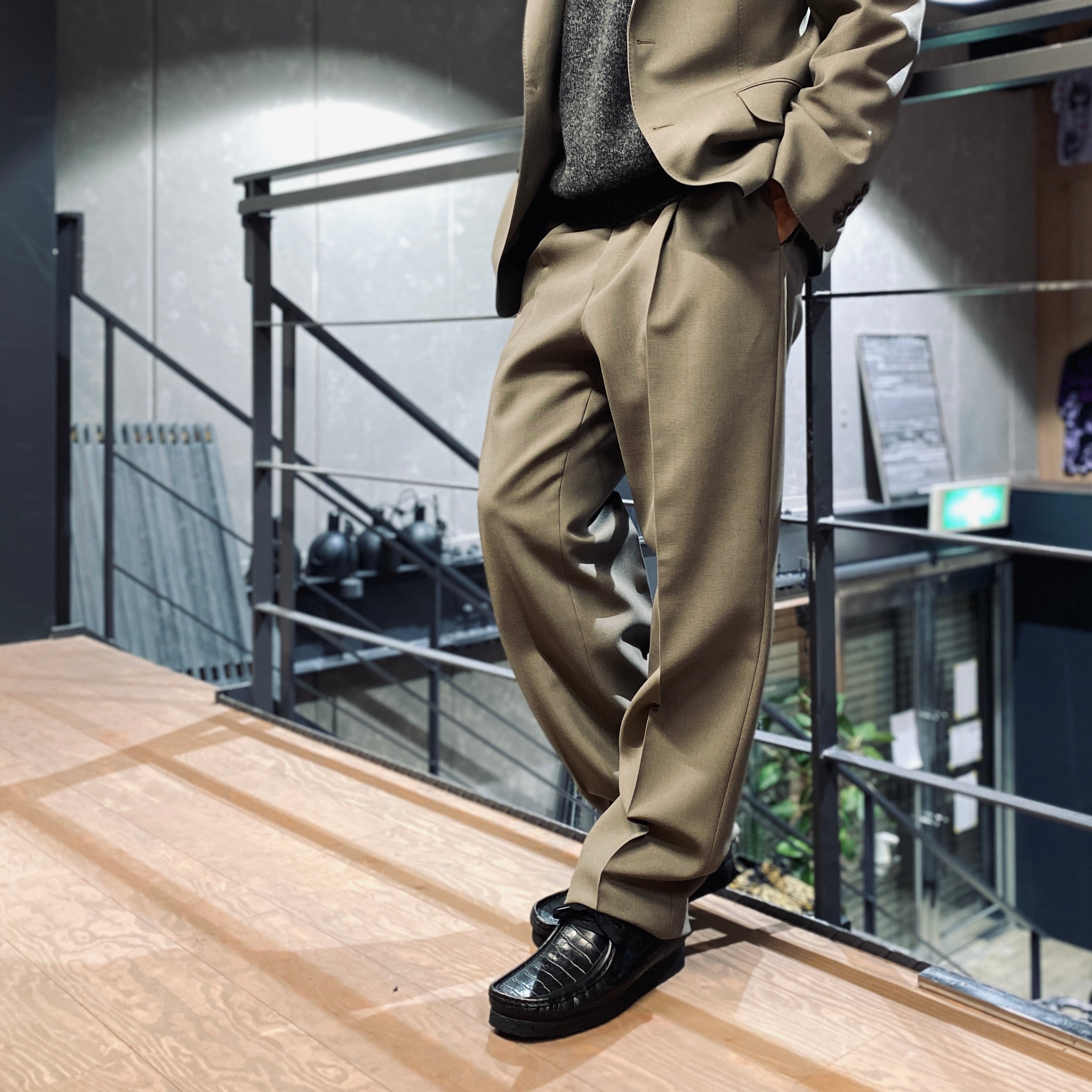 PLEATED TROUSERS -TYPE 2- #GRAY [23FW-WMP-TR05]