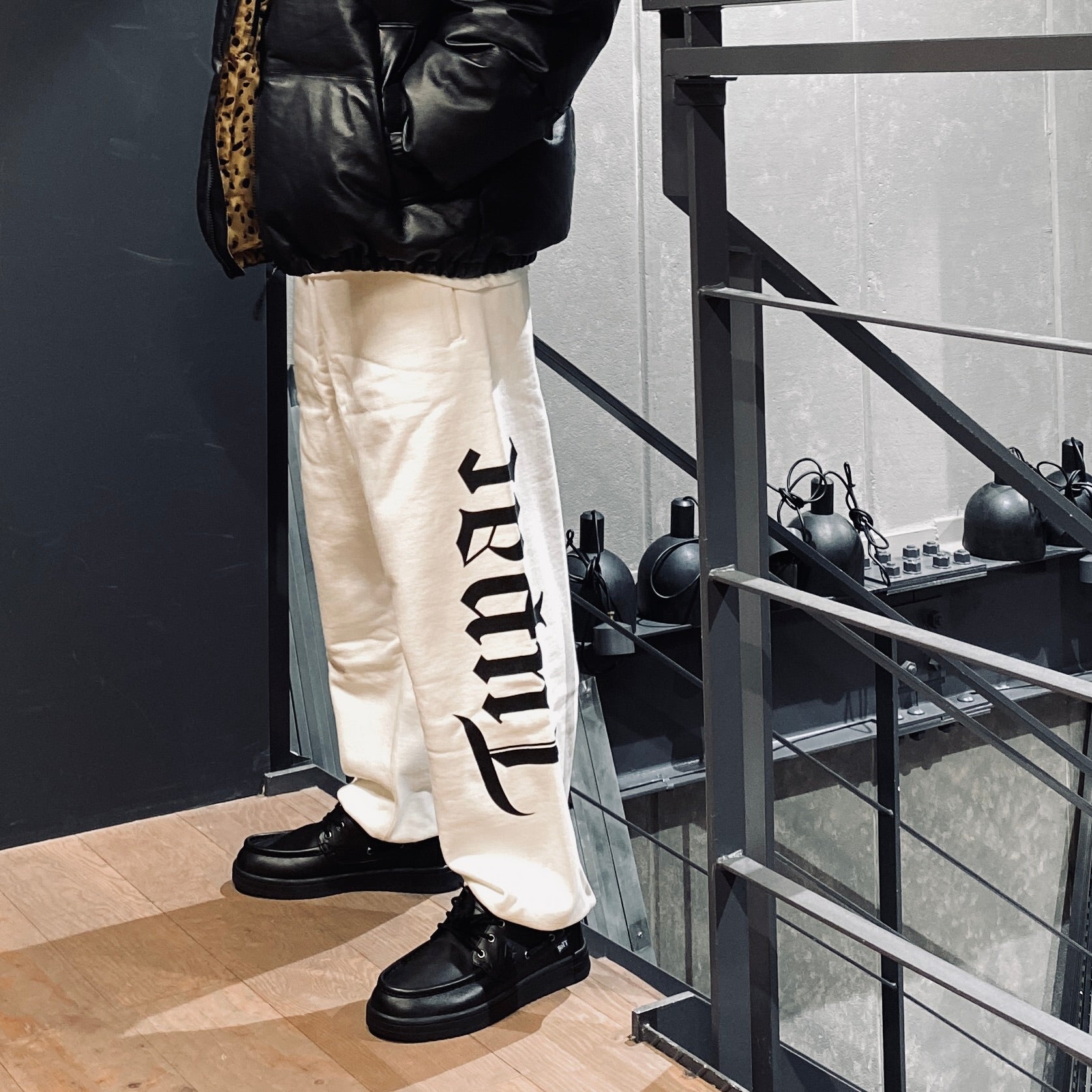 TUPAC | HEAVY WEIGHT SWEAT PANTS #WHITE [TUPAC-WM-SP01]