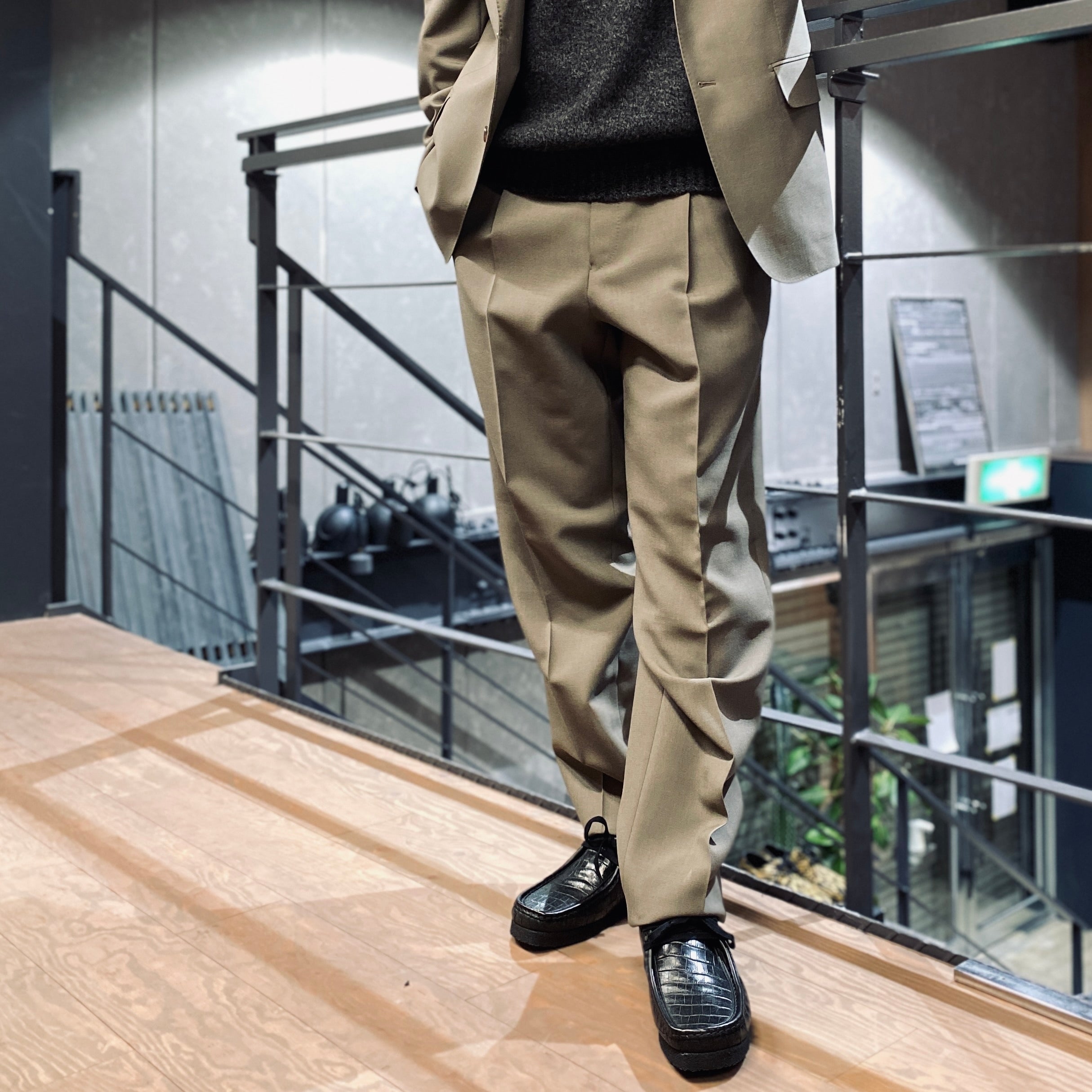 【WACKOMARIA】PLEATEDTROUSER TYPE2 ドーメルプリーツトラウザー タイプ2 (ベージュ) 23SS-WMP-TR07