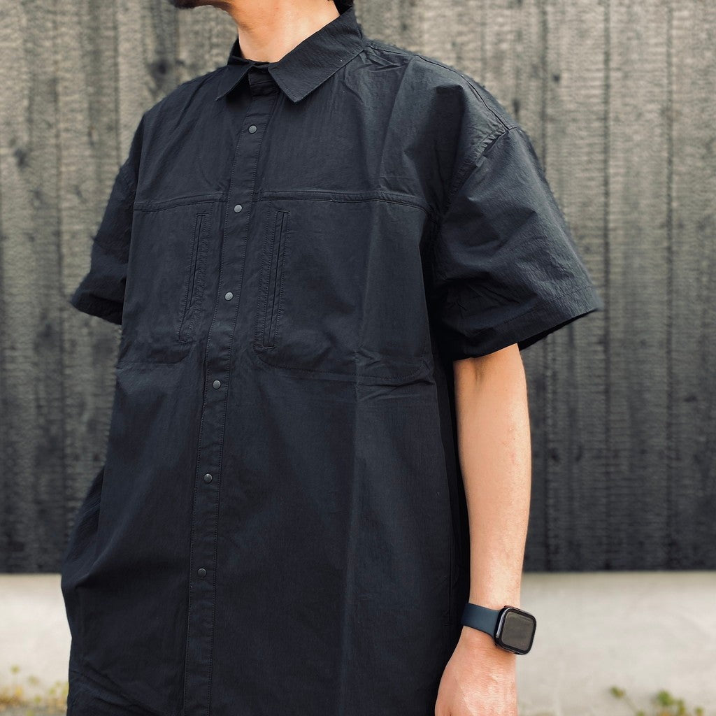 HIDDEN POCKET HALF SLEEVE SHIRTS CN #BLACK [HOD26-01-ST005]