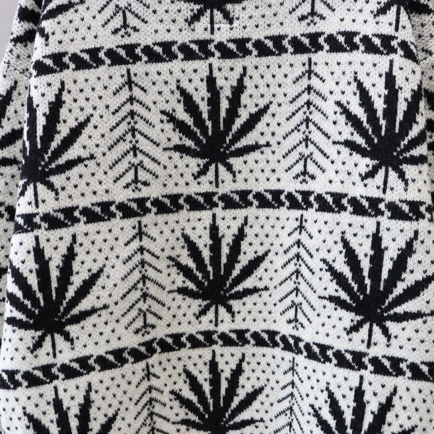 HIGHTIMES | CREW NECK SWEATER #WHITE [HIGHTIMES-WM-KN05]