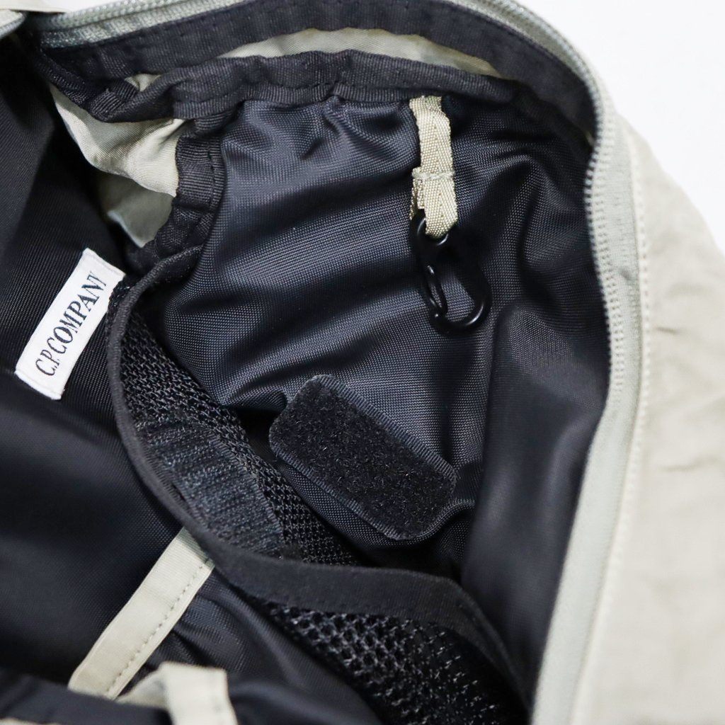 NYLON B LENS CROSSBODY RUCKSACK #FALLEN ROCK 356 [21CMAC735A-005269G-26FWP]