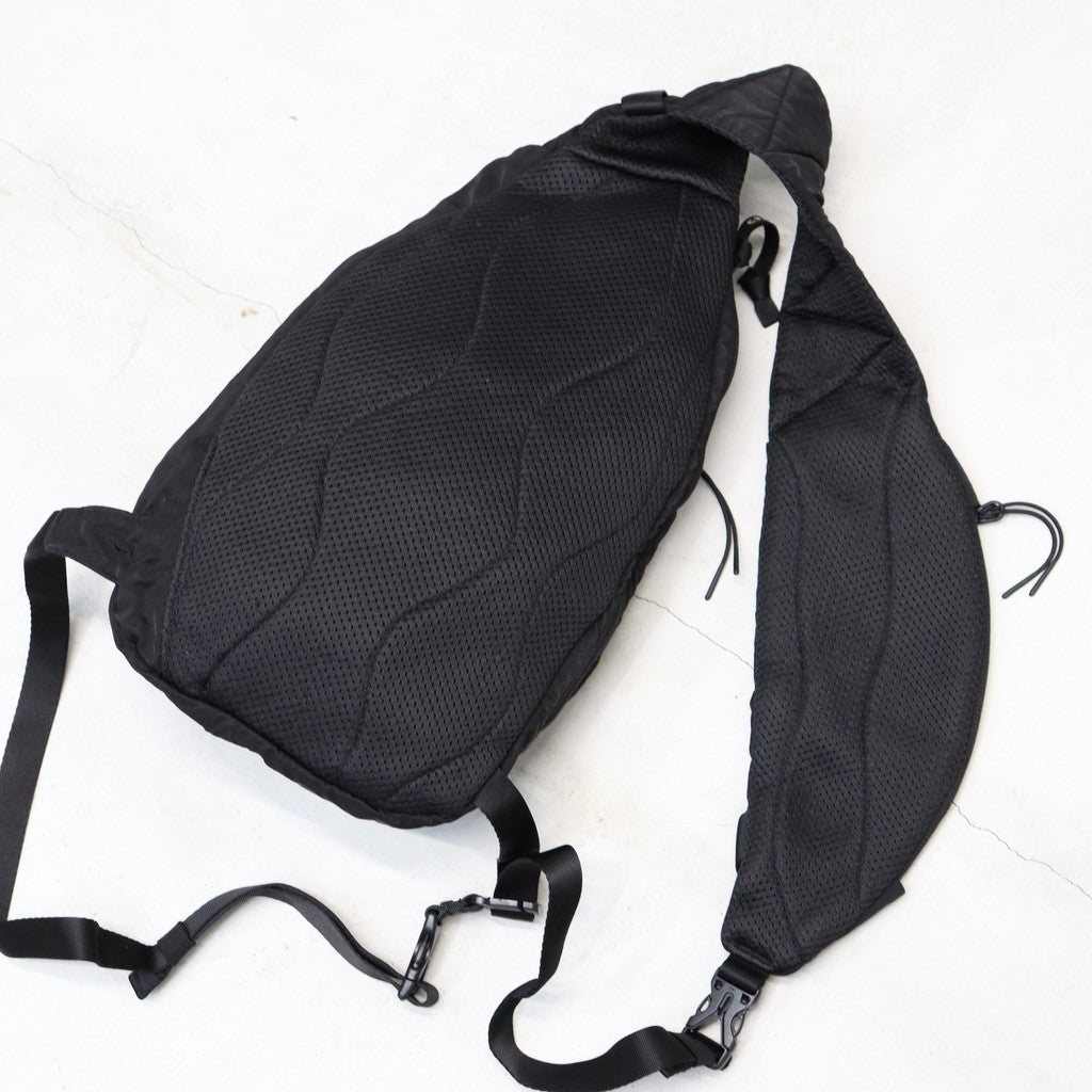 NYLON B CROSSBODY BACKPACK #BLACK 999 [RCCMAC735A-005269G]
