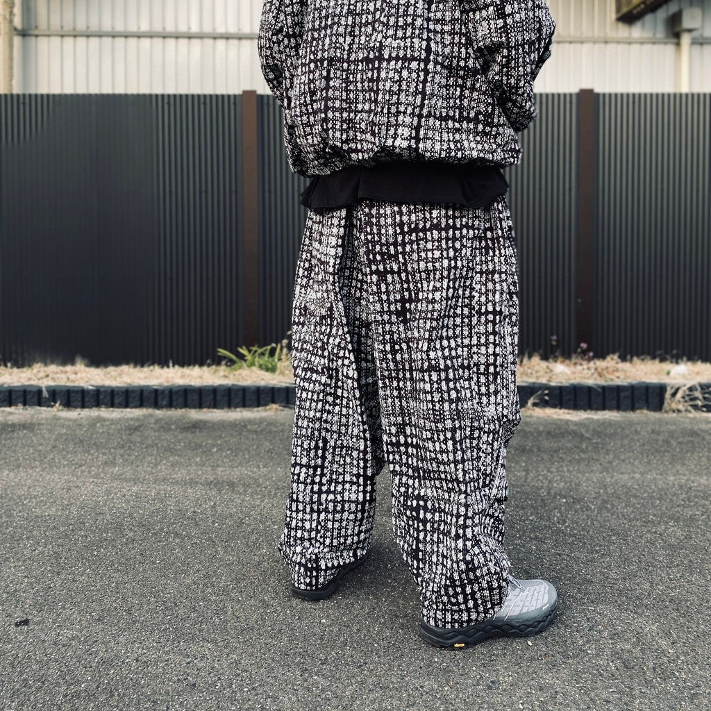 BLEEDING LOGO BALLOON PANTS #Black [SS26-B03]