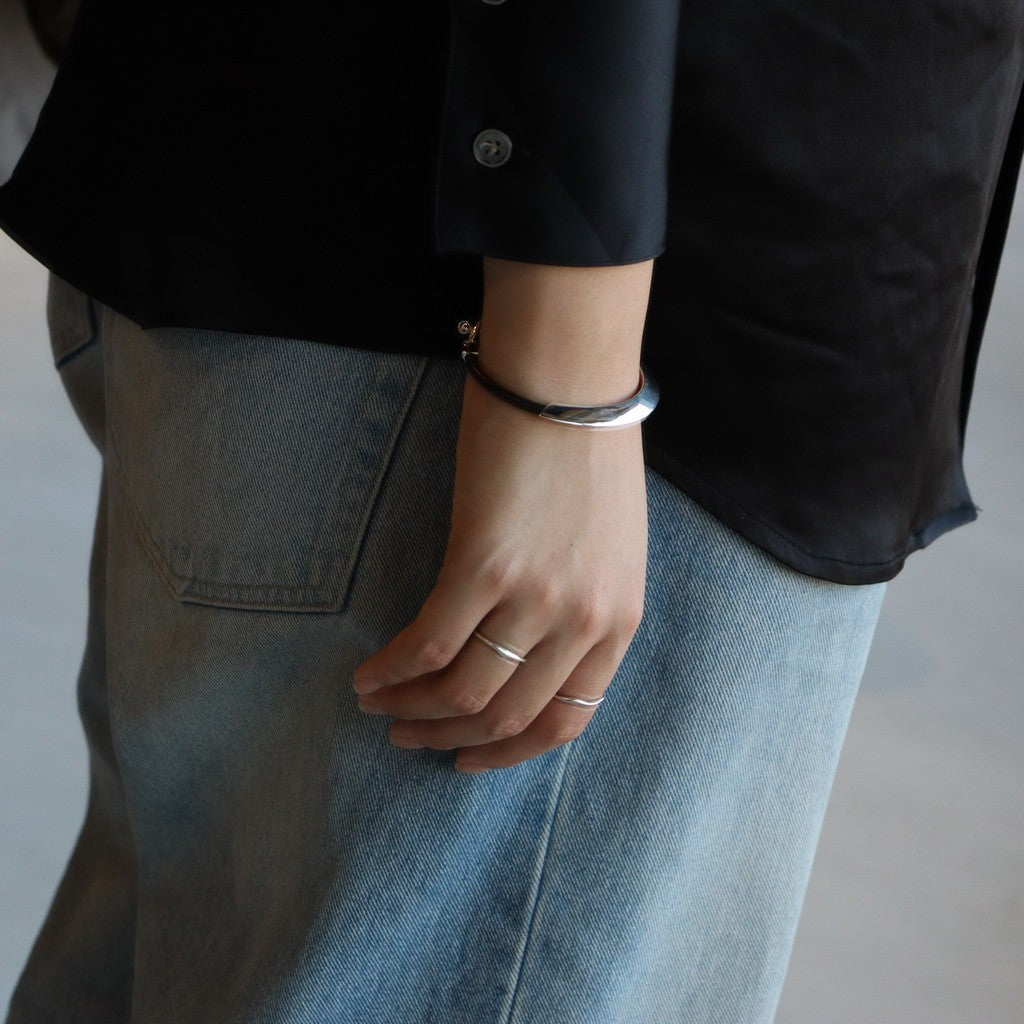 Triangle Leather Bracelet -Black- #BLACK/SILVER [XOLB003L-BLK]