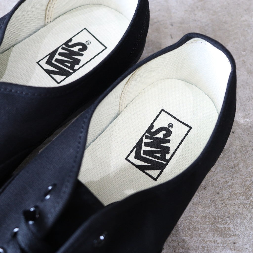 UA Authentic #BLACK/BLACK [VN000EE3BKA]