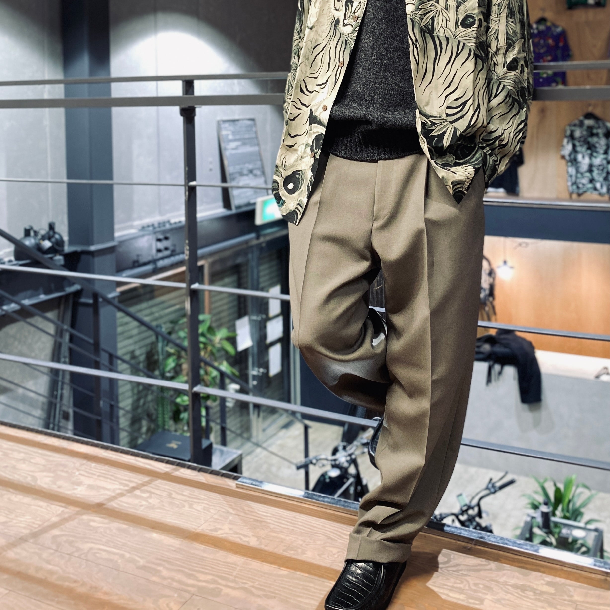 DOUBLE PLEATED TROUSERS #GRAY [23FW-WMP-TR06]