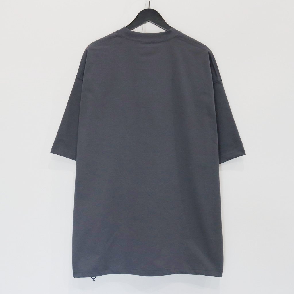 TECH DRAWSTRING S/S TEE #CHARCOAL [BE-41025]