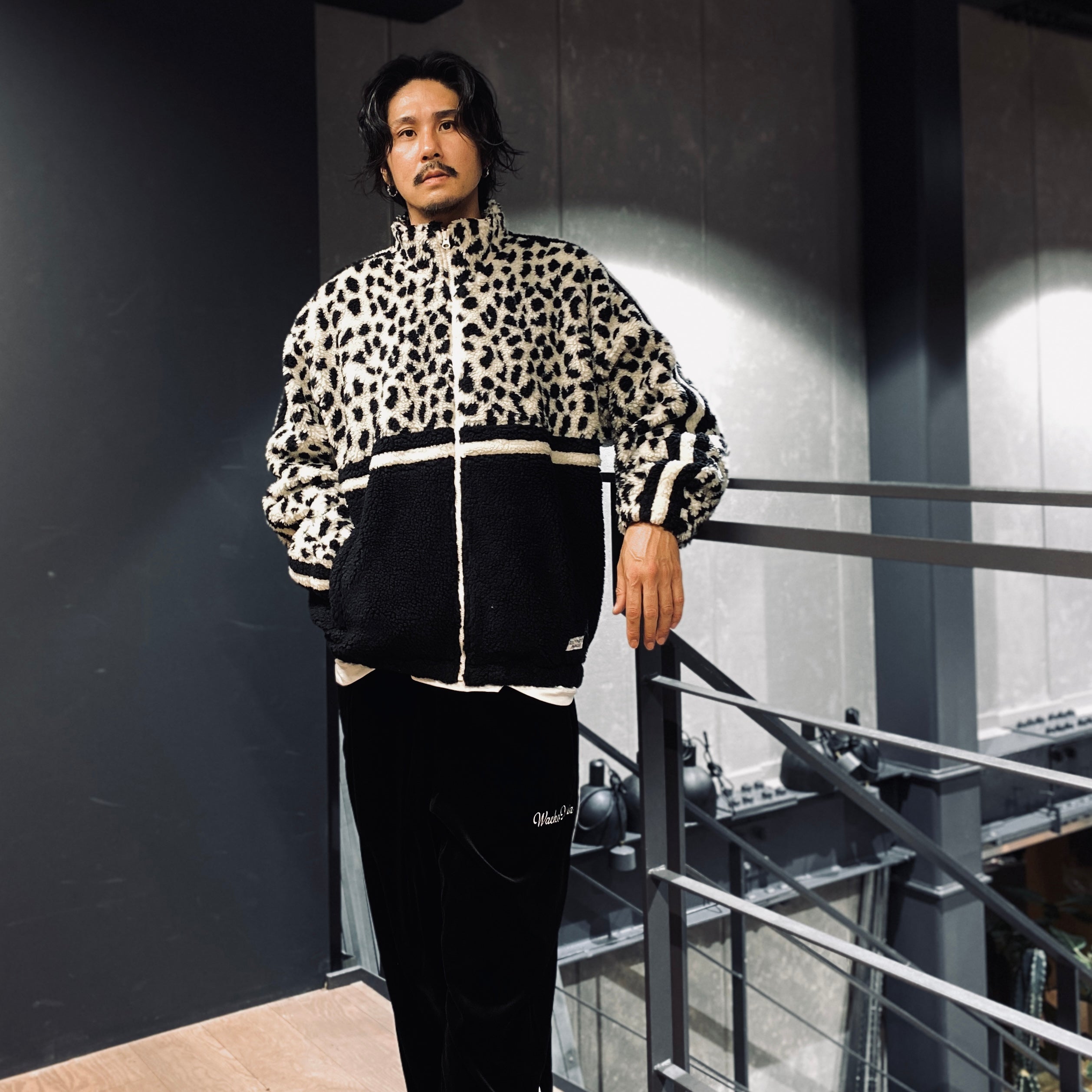 LEOPARD BOA TRACK JACKET #OFFWHITE [23FW-WMO-TJ01]