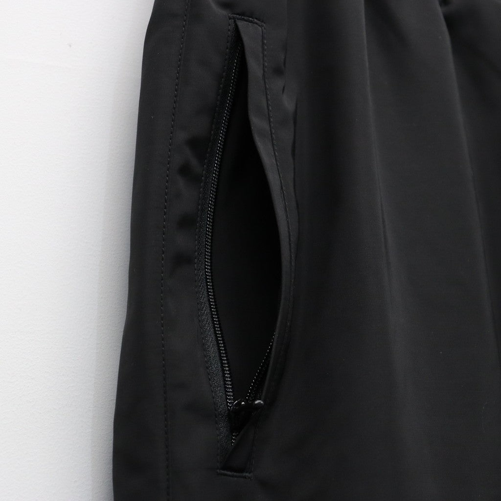 UMBRO | TRACK PANTS ( TYPE-1 ) #BLACK [26SS-WMO-UB02]