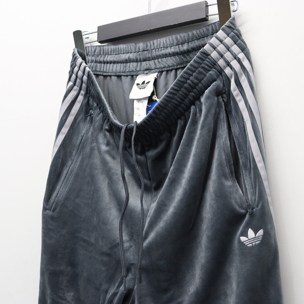 FB TP VELOUR #Dark Grey / Matte Silver [KD9385]