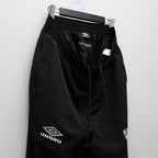 UMBRO | TRACK PANTS ( TYPE-1 ) #BLACK [26SS-WMO-UB02]