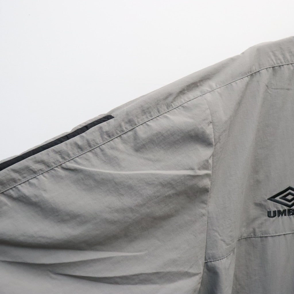 UMBRO | TRACK JACKET #GRAY [26FW-WMO-UB01]