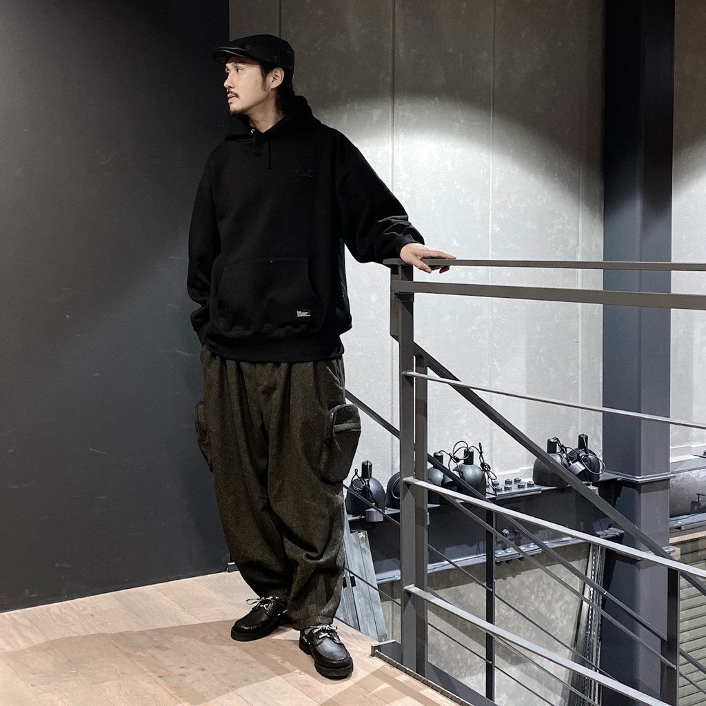 EMBOVER #BLACK [F32321-SW16]