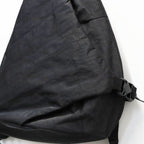 TEXTURED TWILL LAYERED SLINGER BAG #BLACK [FTT36262B0009]