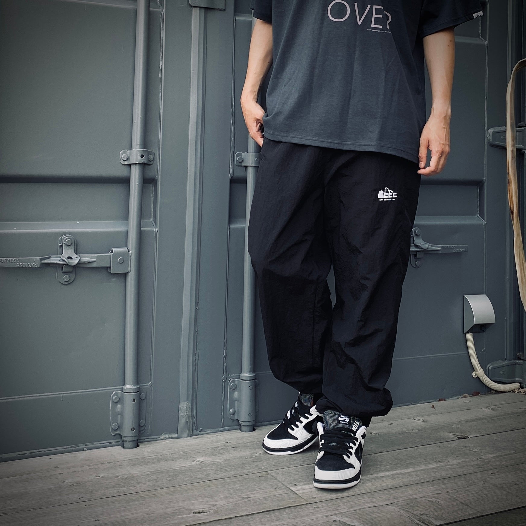 SWITCHING NYLON TRACK PANTS #BLACK [CCC-243P001]