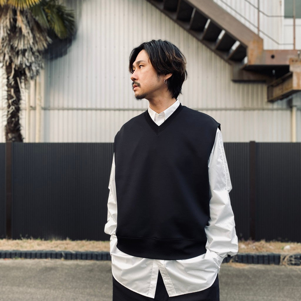 TECH SCUBA KNIT VEST #BLACK [BE-42026]