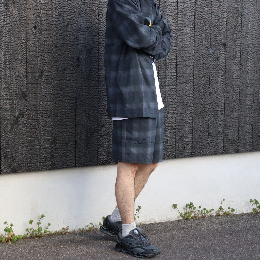 TASLAN NYLON CHECK EASY SHORTS #BLACK [CCC-261P004]