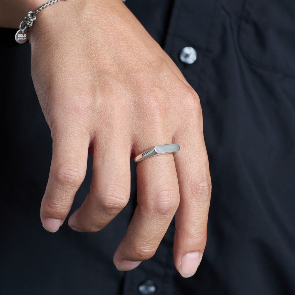 XOLO Signet Ring with JEWELRY ⁄ | Flower & Gray XOLO(ショロ