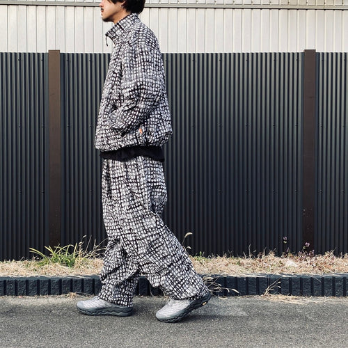 BLEEDING LOGO BALLOON PANTS #Black [SS26-B03]