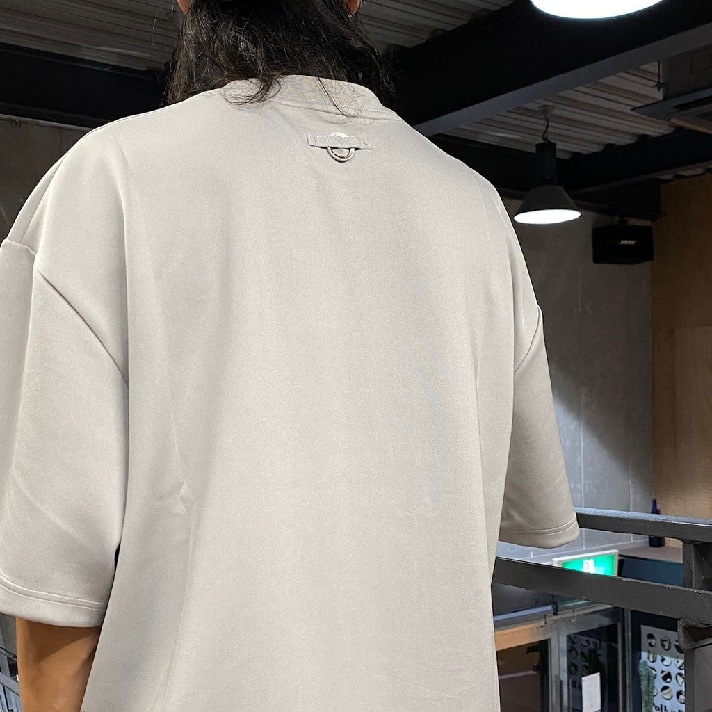 「DE-05」超大Logo T卹 #灰色 [GOOPI-24SS-AUG-03]