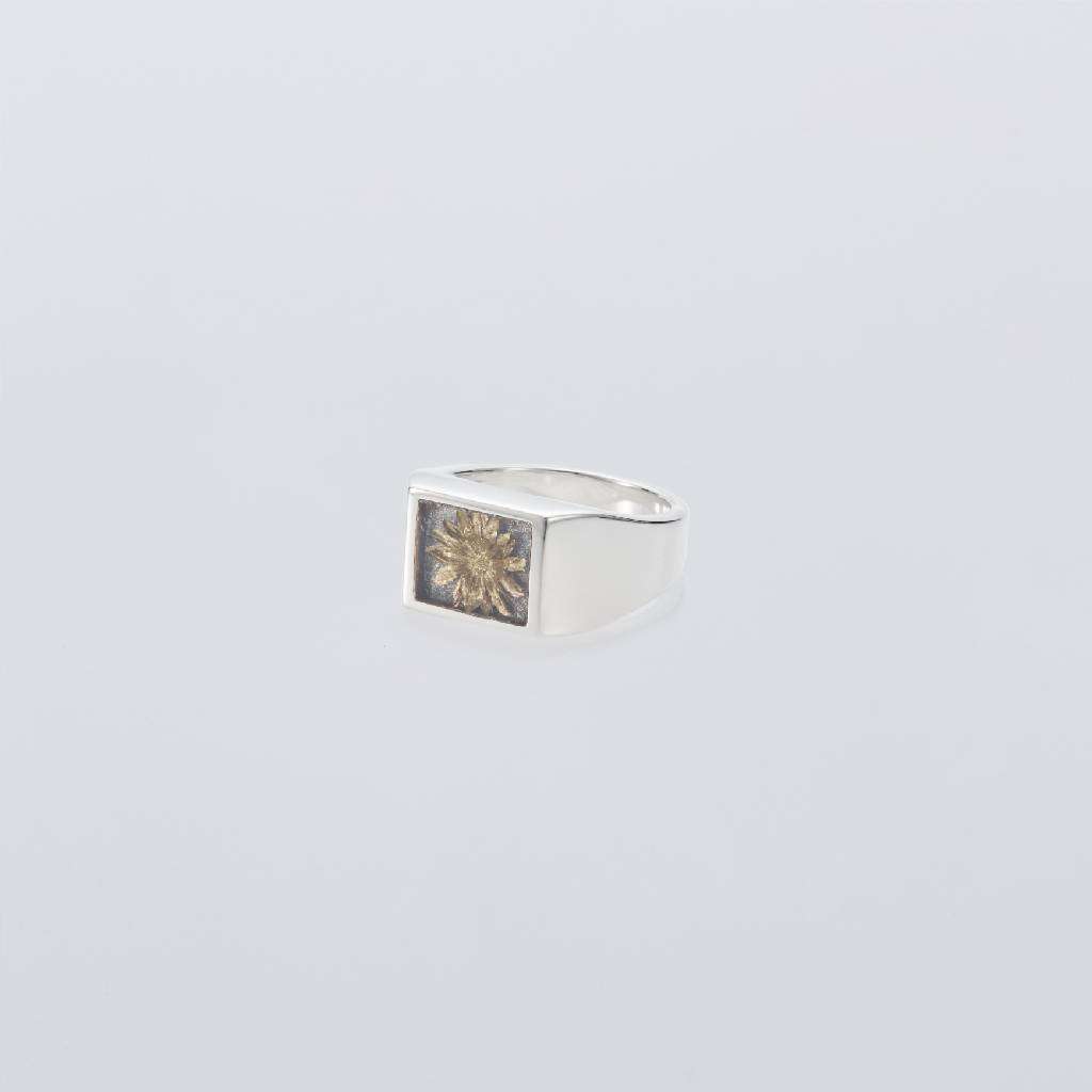 Signet Ring with Gray & Gold Flower #SILVER [XOR125]