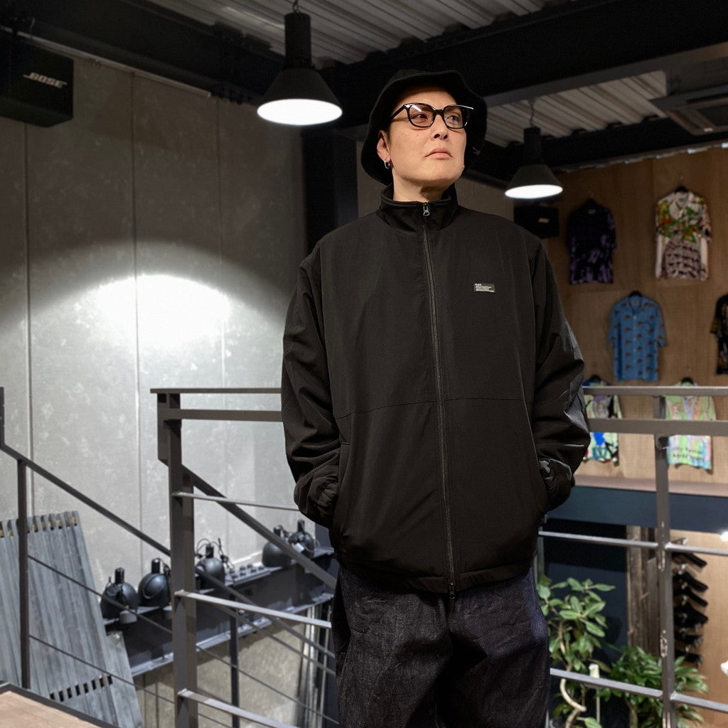 STANDILITY #BLACK [F32410-JK01]