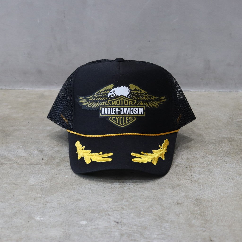 哈雷戴維森 | 尖叫鷹彎簷貼片帽 #黑色/金色 [HD25SS-CAP-01]