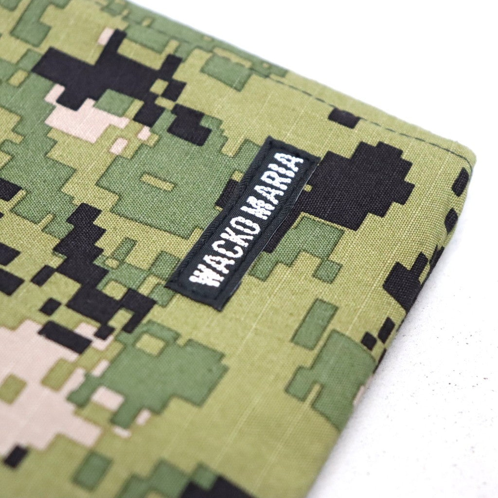 DIGITALCAMO SHOULDER POUCH #KHAKI [26FWE-WMA-BG03]