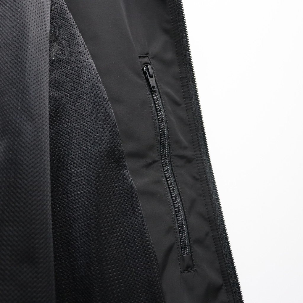UMBRO | TRACK JACKET ( TYPE-1 ) #BLACK [26SS-WMO-UB01]