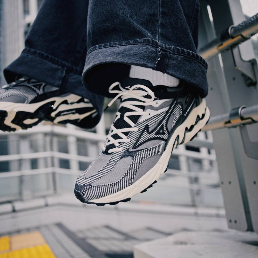 Mizuno_ミズノ_WAVE MG4 LS_Sean Wotherspoon