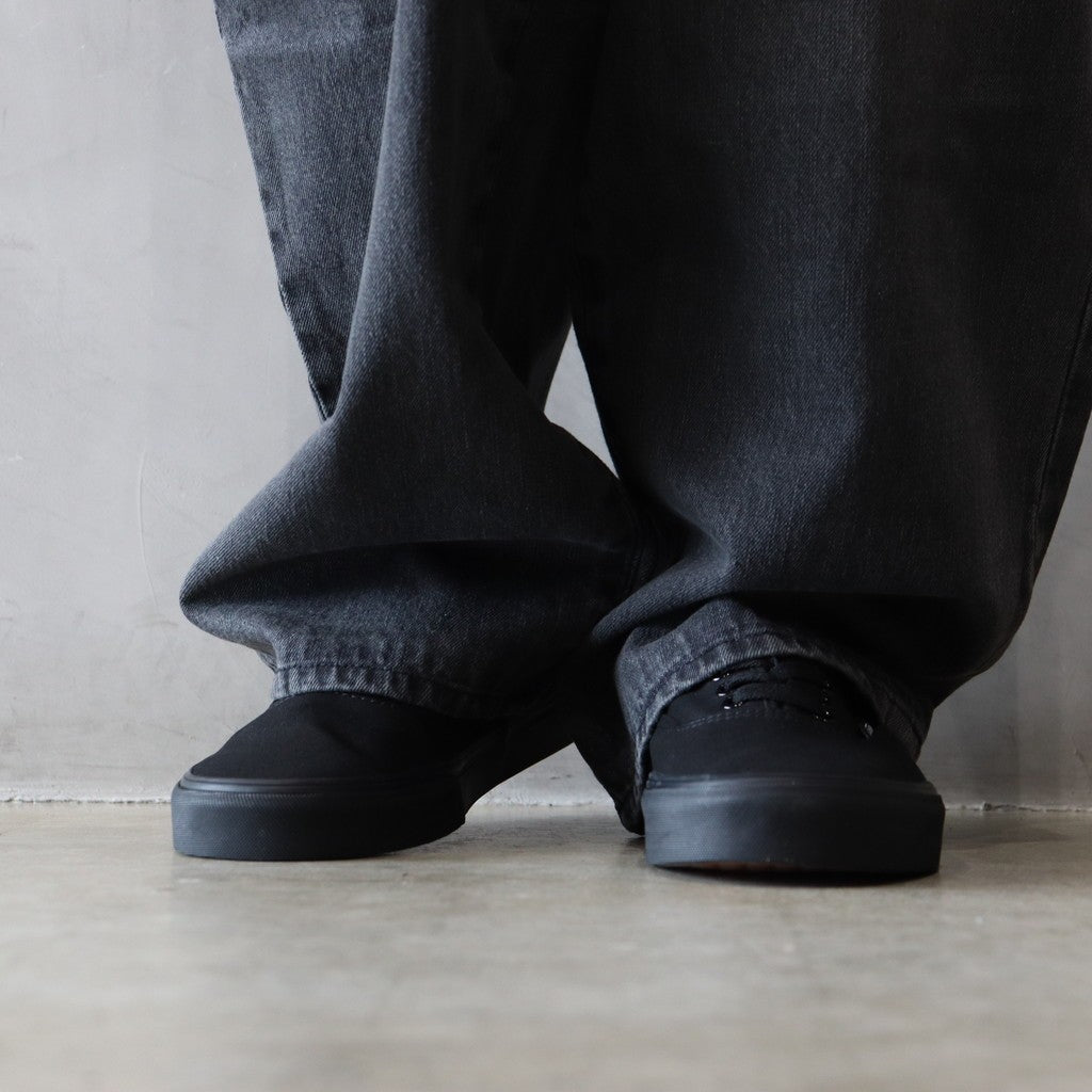 UA Authentic #BLACK/BLACK [VN000EE3BKA]