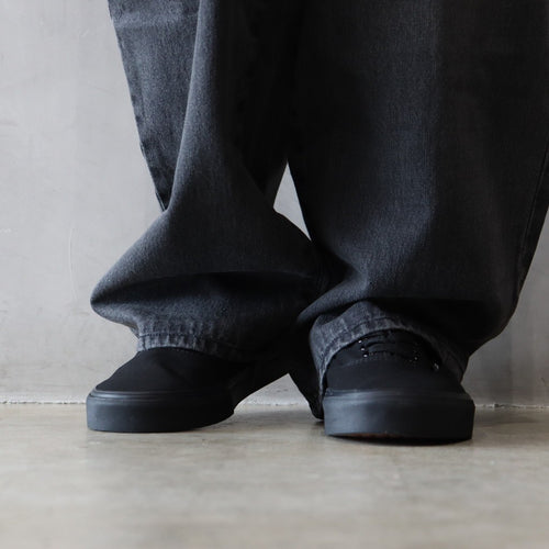 UA Authentic #BLACK/BLACK [VN000EE3BKA]