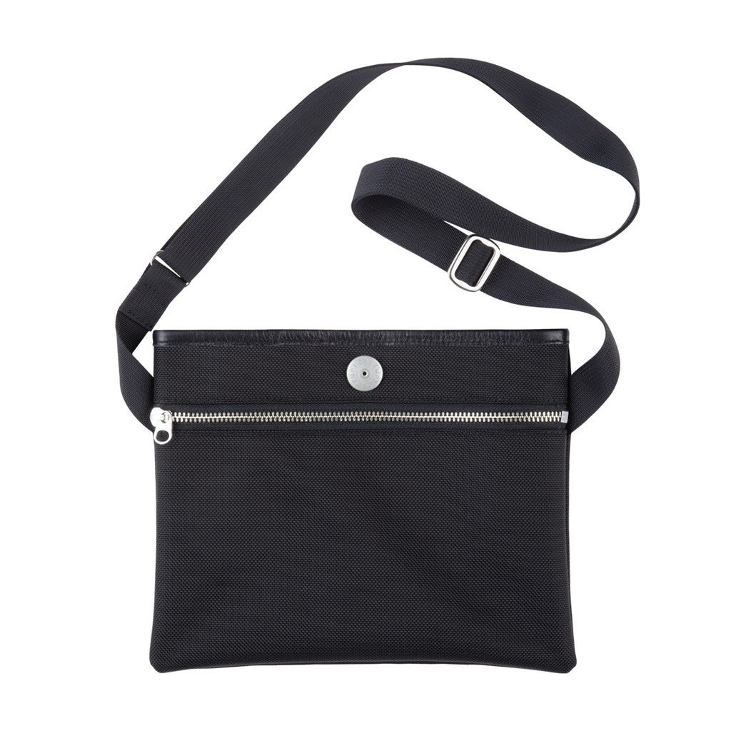 HARD SMALL POCKET BAG #BLACK [CES29G09]