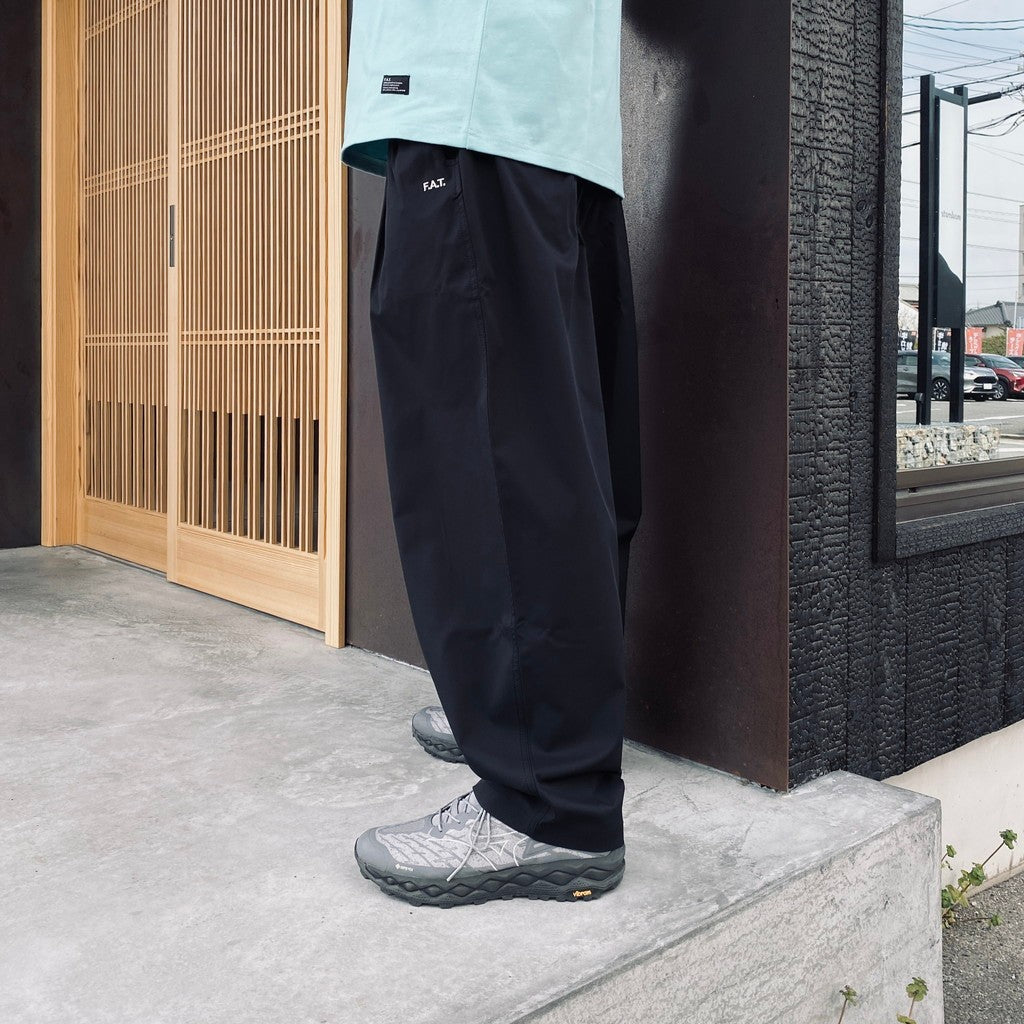 ELEPHANT #BLACK [F32520-PN04]