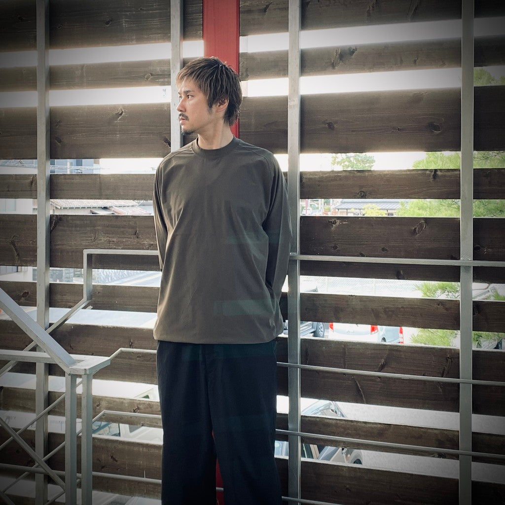 TECH LIGHTWEIGHT TEE L/S #BROWNKAHKI [BE-30025W]