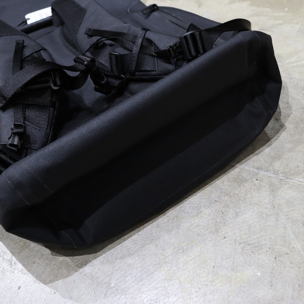 CORDURA 乾式拉鍊後背 #黑色 [FDR30233B0002]