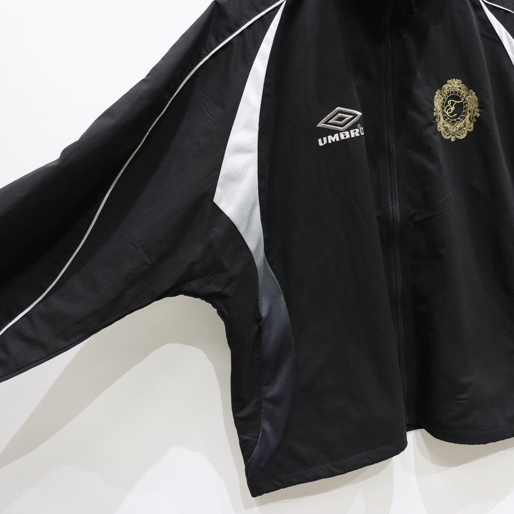 UMBRO | GRADATION TRACK JACKET #BLACK [25SS-FS-UMBRO-01 / FS1710]