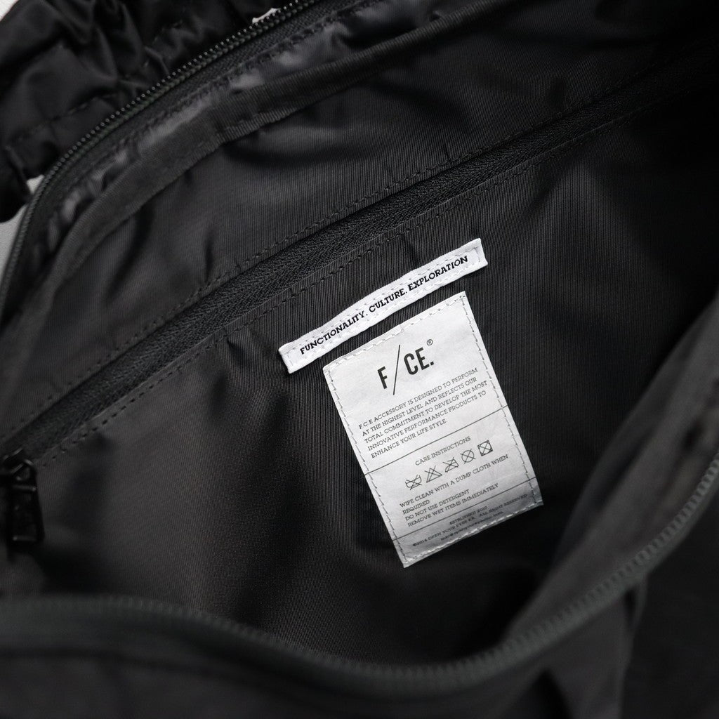 TEXTURED TWILL BODY BAG #BLACK [FTT36261B0008]